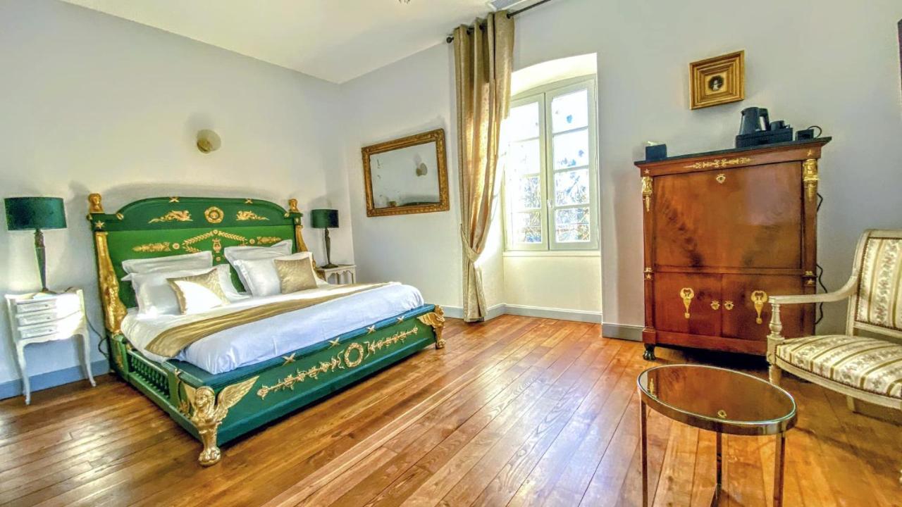 Domaine De Monplaisir Bed & Breakfast Caylus Ngoại thất bức ảnh